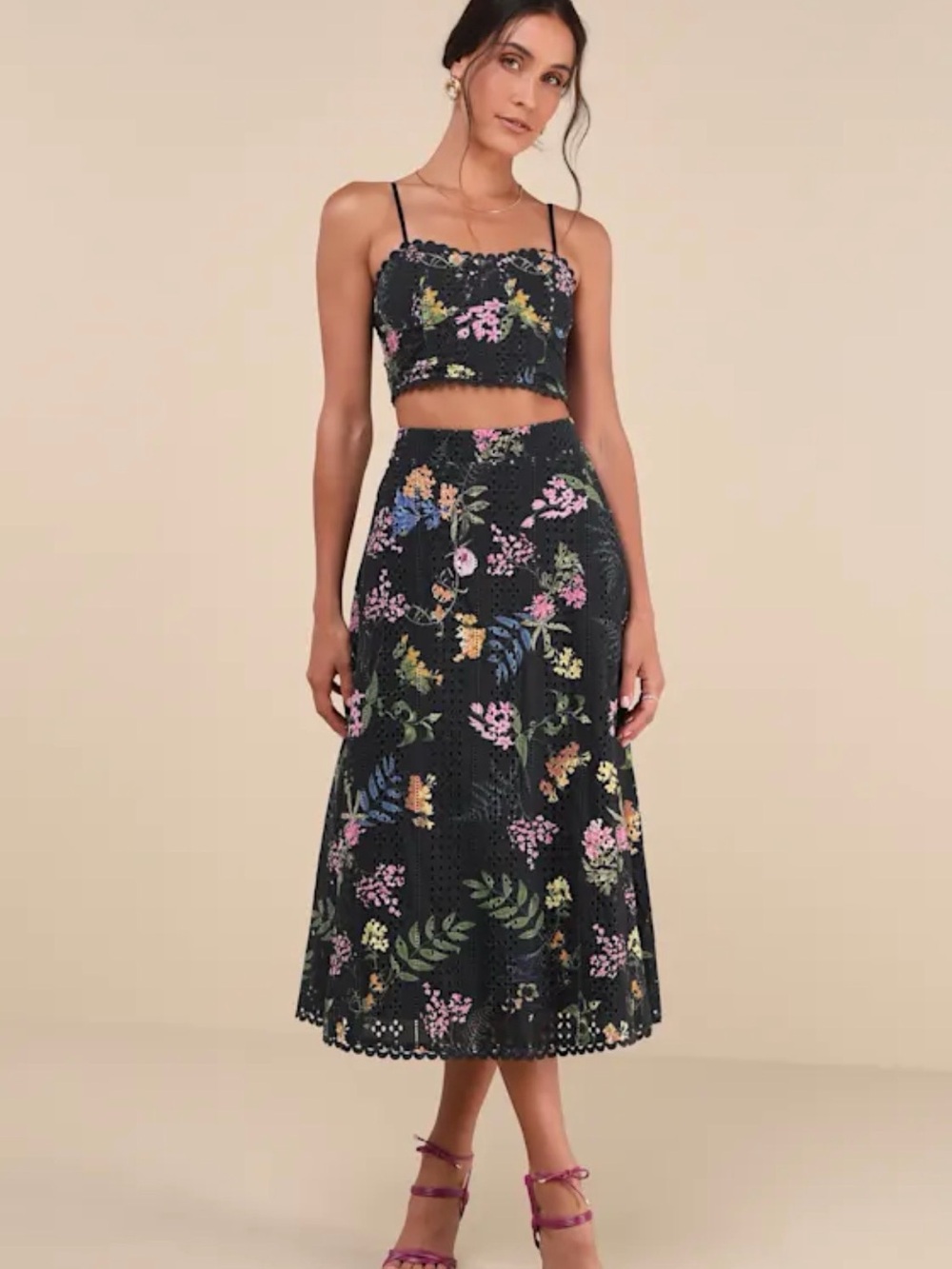 Floral Lace Midi Skirt in Black - Picture 10 of 10